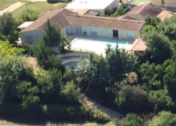 Maison De Reve Dans Un Ecrin De Verdure Au Calme