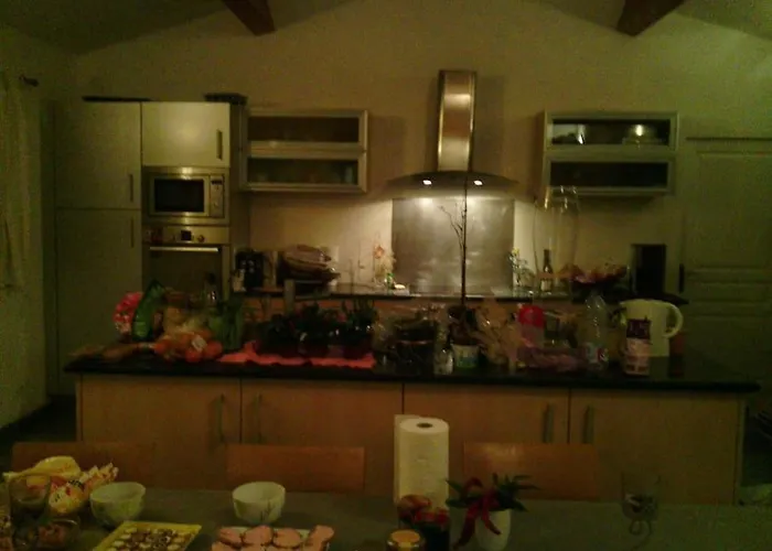 Maison De Reve Dans Un Ecrin De Verdure Au Calme